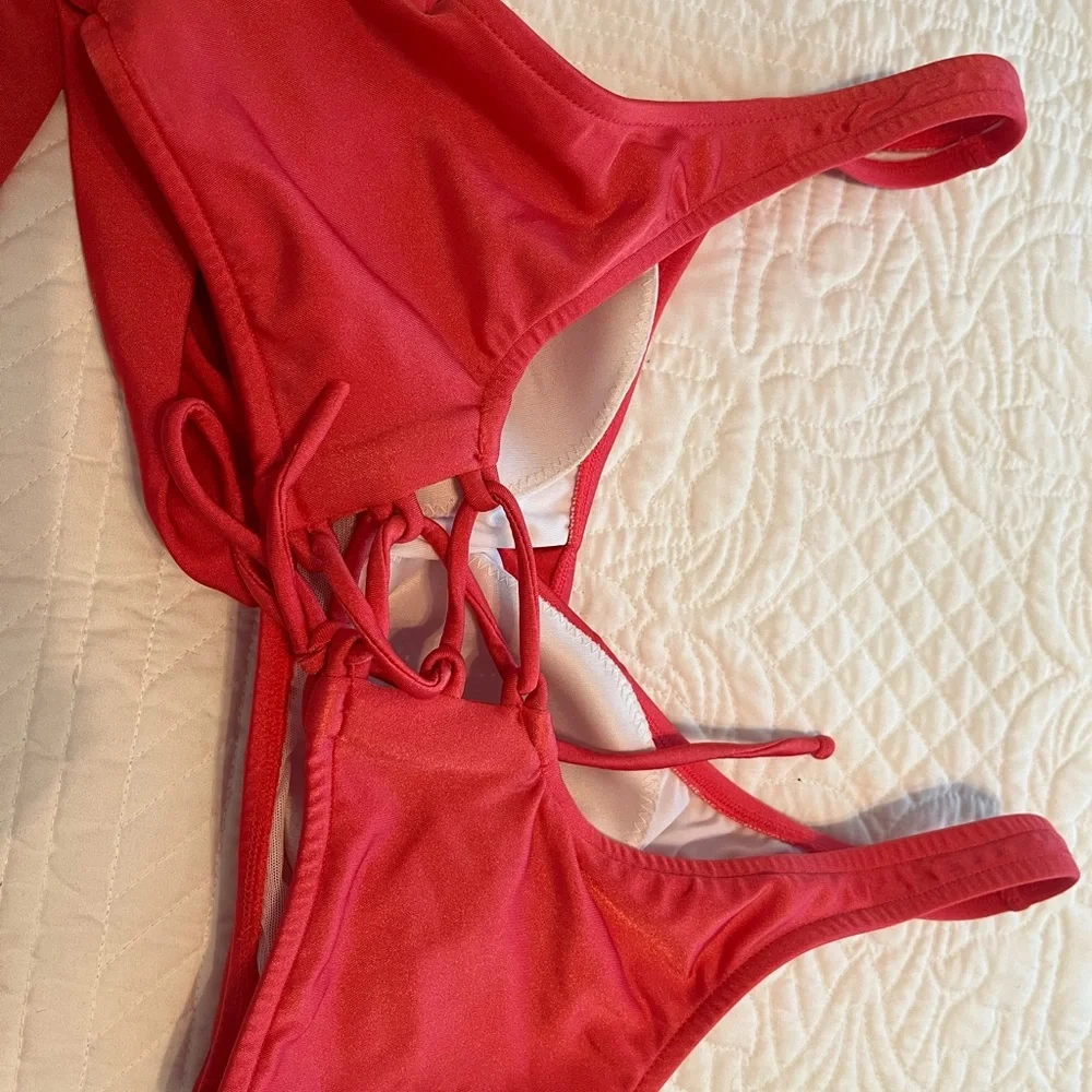 Venus Swimsuit 3 piece - Picture 3 of 4